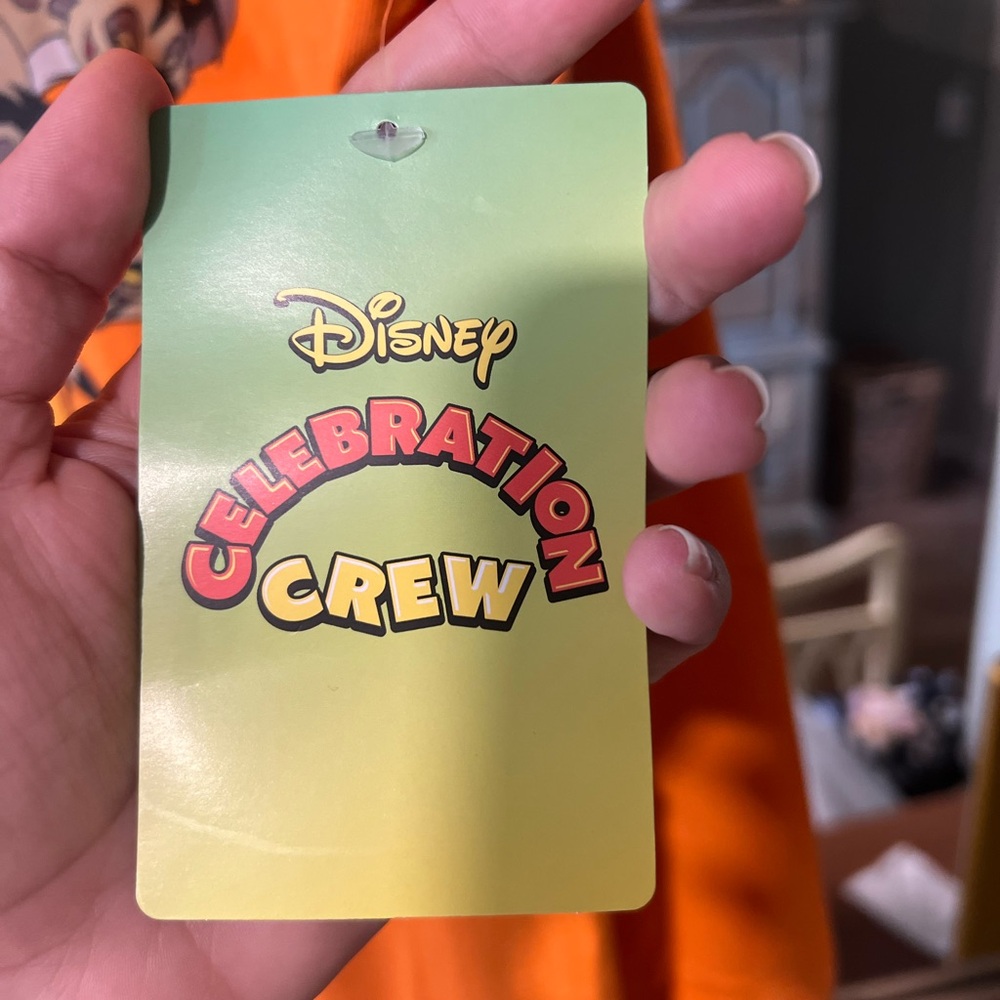 Disney Parks Lion King Walt Disney World Celebration Crew Two Tone Tee Size M - Picture 4 of 11